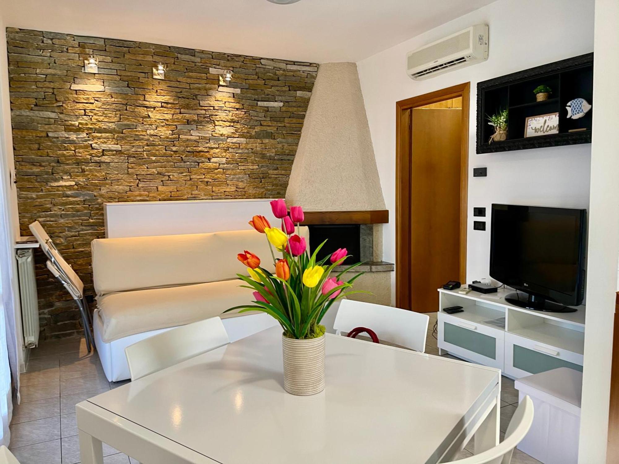 Dimora Di Charme Con Piscina E Giardino,Vicina Alla Spiaggia 西尔米奥奈 外观 照片